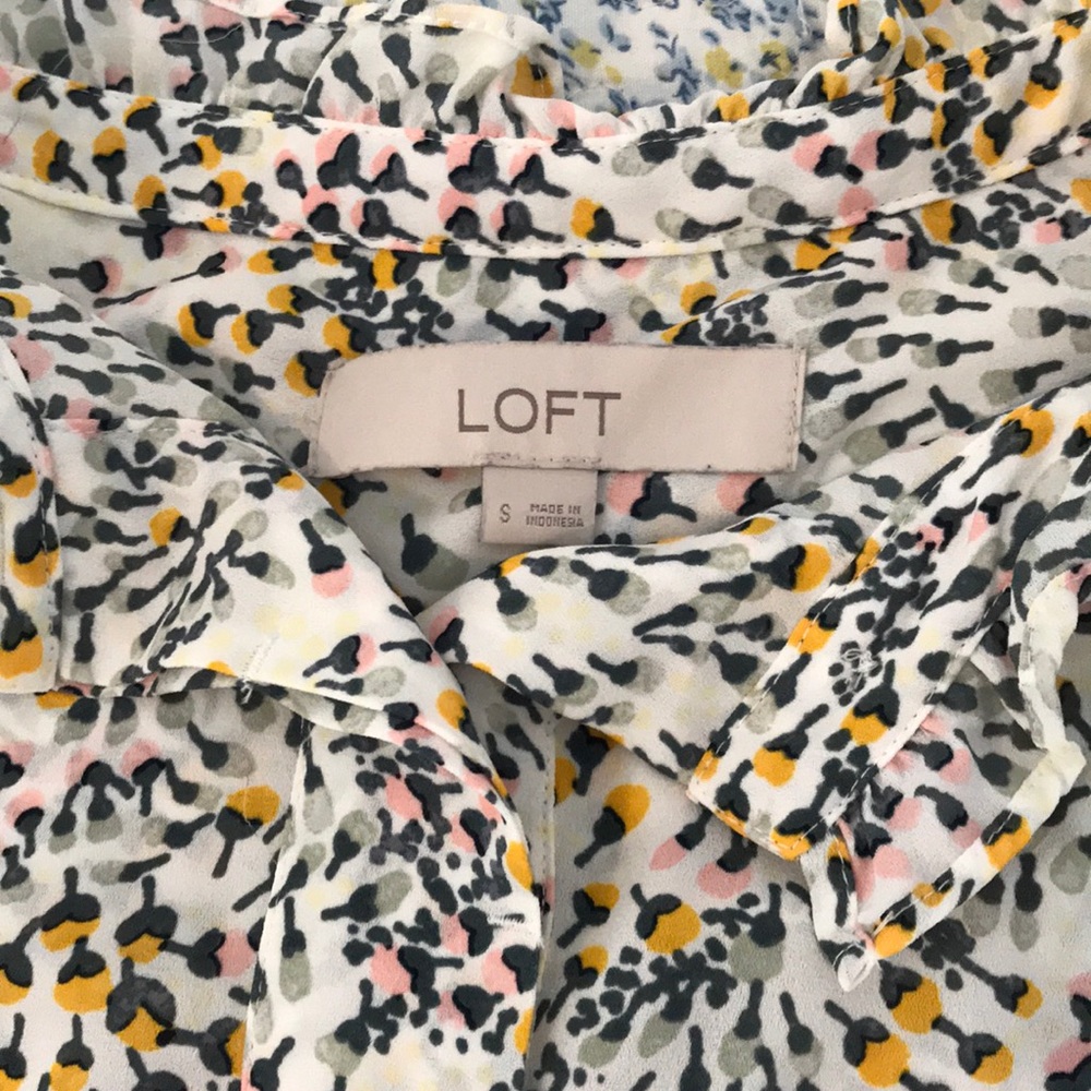 Blouse - Picture 2 of 3